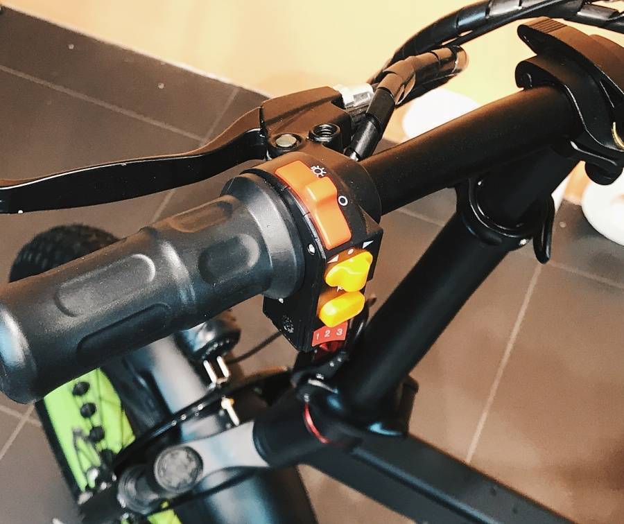 5124FFB8-0325-4F11-A6D1-AE9E5E97A09A